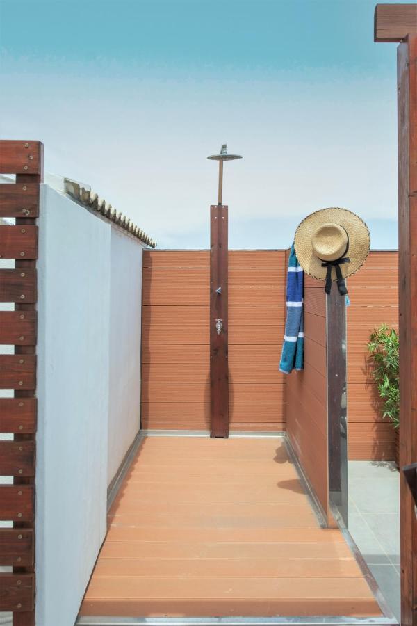 Galini Beach Studios And Penthouse Mesongí Exteriör bild